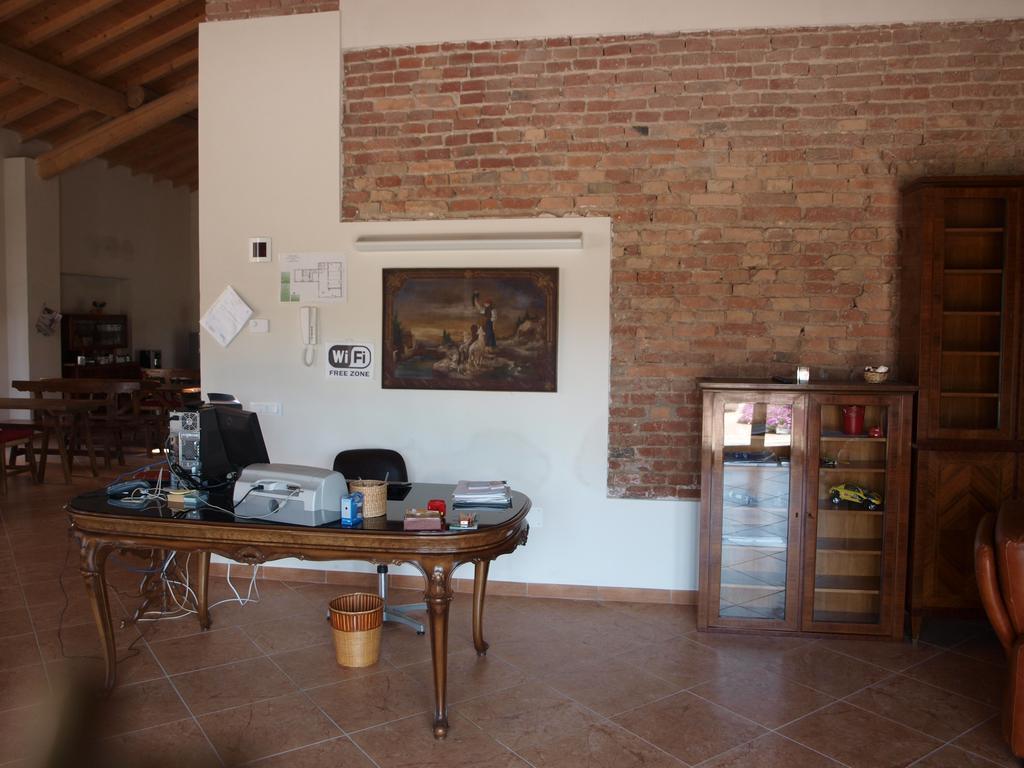 La Cascina Del Sole Hostel Rivarolo del Re ed Uniti Exterior photo