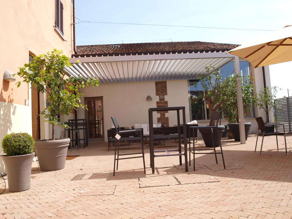 La Cascina Del Sole Hostel Rivarolo del Re ed Uniti Exterior photo